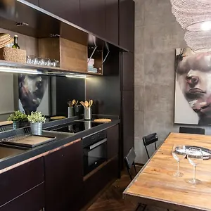 Apartment Ponte Vecchio Luxury And Stylish, Florence